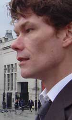 Gary McKinnon: The Hacker Who Claims He Found UFO Files in the Pentagon