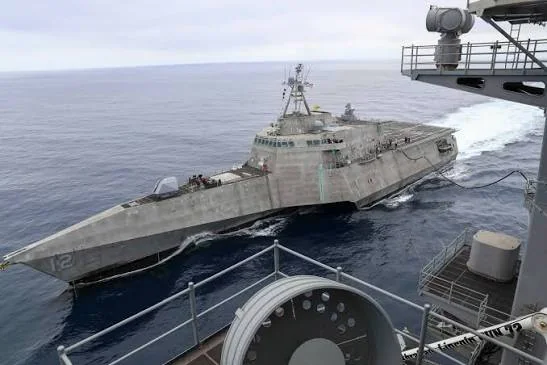 USS Pinckney and USS Omaha transiting the Pacific Ocean during a 2019 Navy exercise